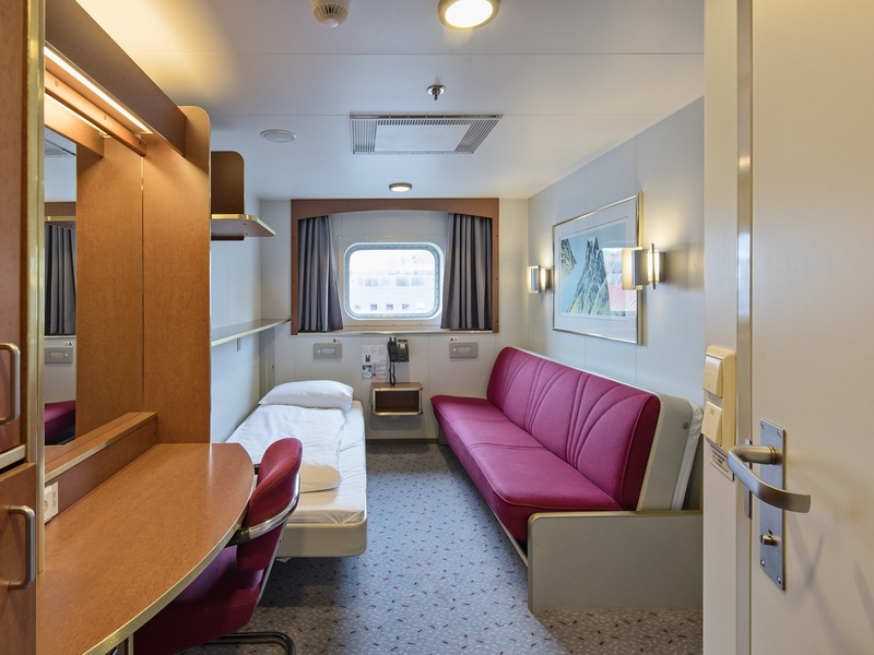 Polar Outside | Middle deck for 2 travellers